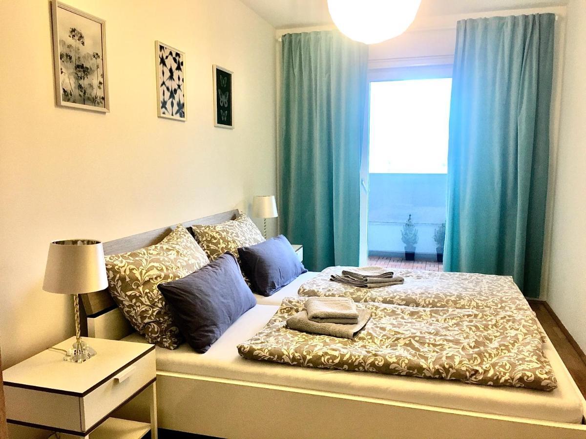 2 Bedroom Apartment Next To Metro U1 And Garage Parking Wien Exterior foto