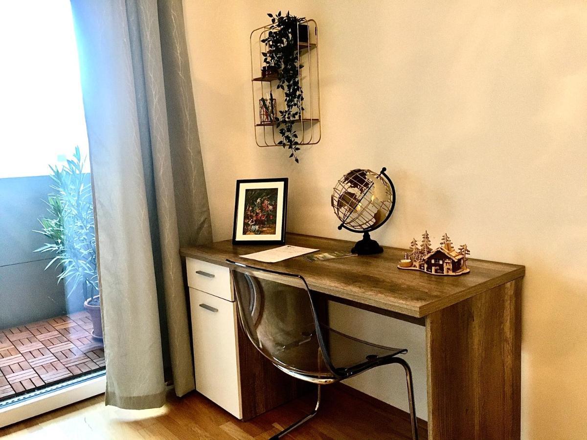 2 Bedroom Apartment Next To Metro U1 And Garage Parking Wien Exterior foto