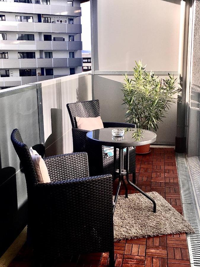 2 Bedroom Apartment Next To Metro U1 And Garage Parking Wien Exterior foto