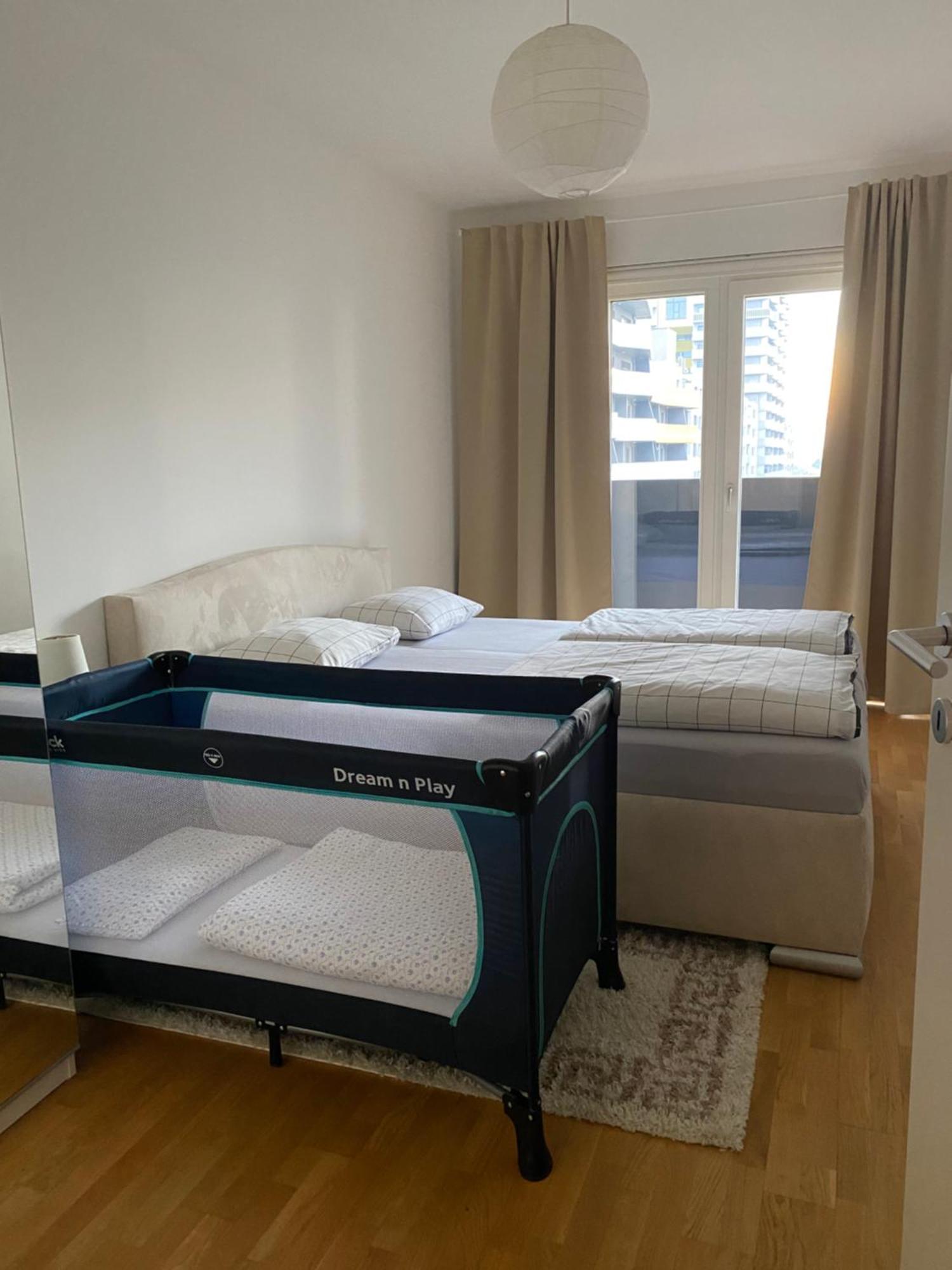 2 Bedroom Apartment Next To Metro U1 And Garage Parking Wien Exterior foto